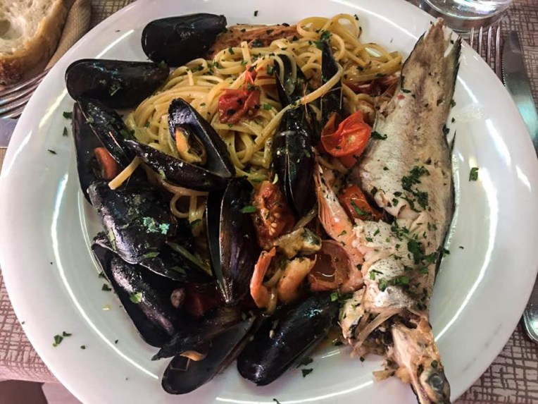 19113052_10212711127750062_469366270_n